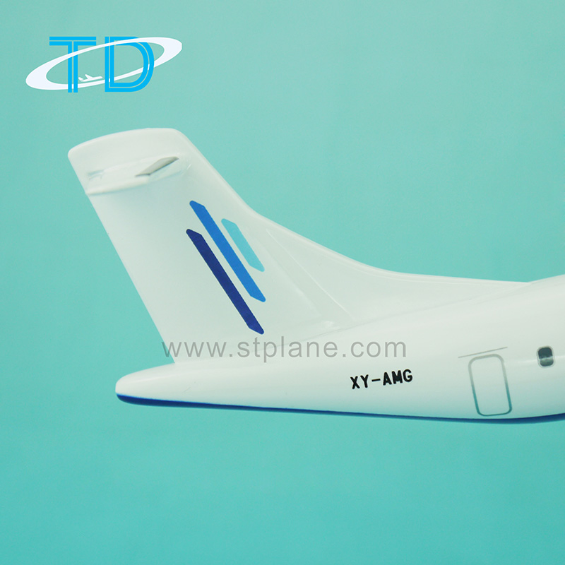 1: 100 Scale Atr72 -600 Resin Aircraft Model