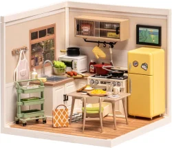 Here are some common types of diorama figures