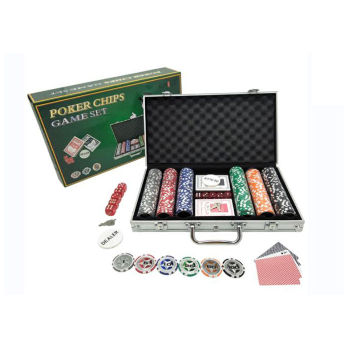 How Can a Plastic Poker Chip Set Elevate Your Home Poker Game?