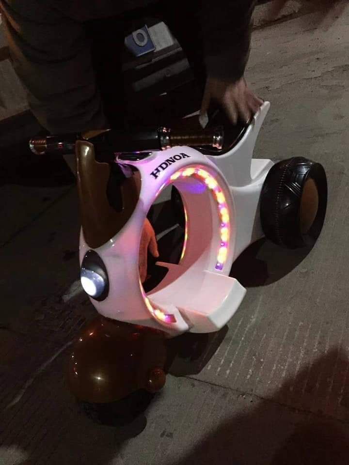Ride on Electric Power Kids Motorcycle Bike/Mini Electric Motorcycle Toy Bike for Kids to Drive Cem -04